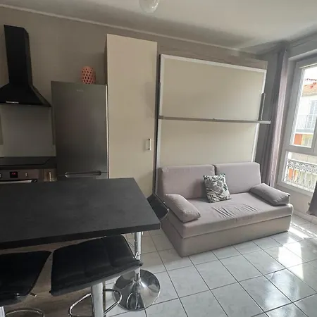 Apartamento 2 With Wifi In The Heart Of *